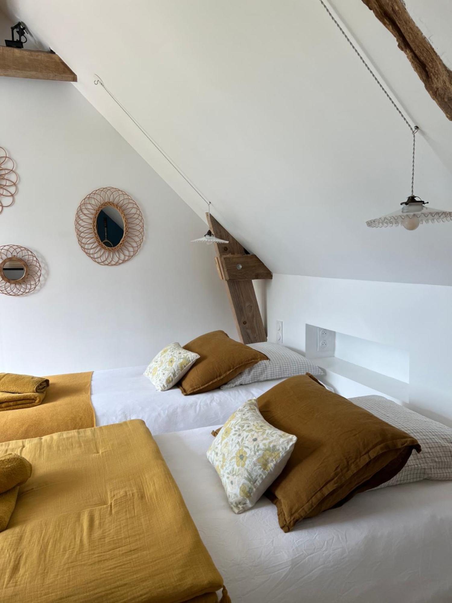 Le Logis De La Lettre Bed and Breakfast Tinténiac Eksteriør billede